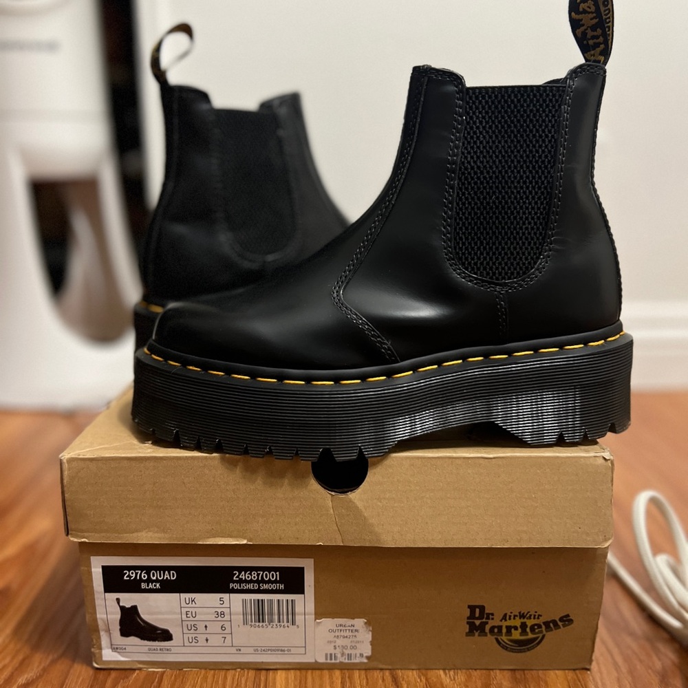 Dr. Martens 2976 Quad Chelsea Boot Black